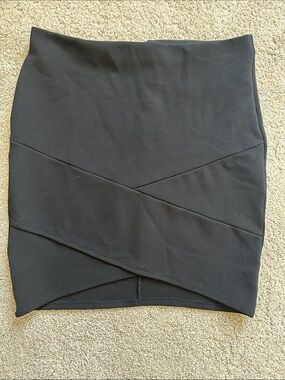 Joe B. Black Women's Ponte Knit Wrap-Front Skirt